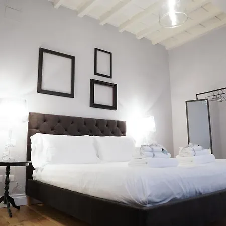 Art Black & White Apartment