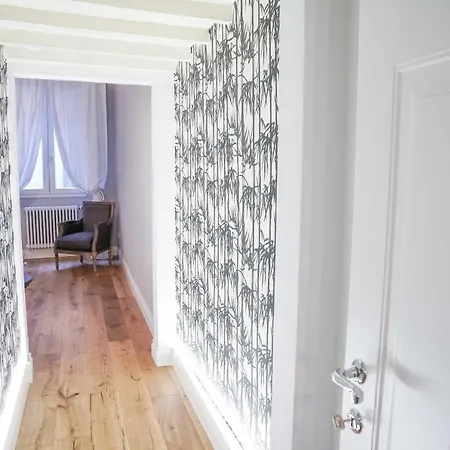 Art Black & White Apartment *