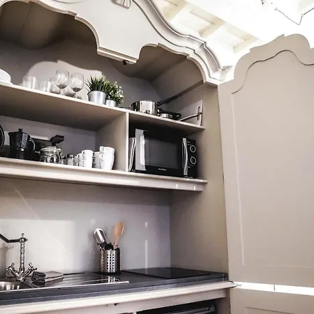 Art Black & White Apartment