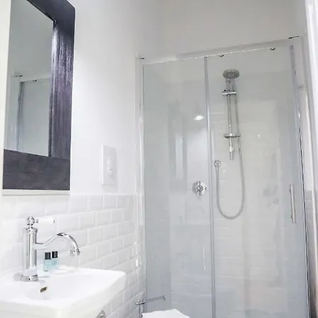 Art Black & White Apartment *